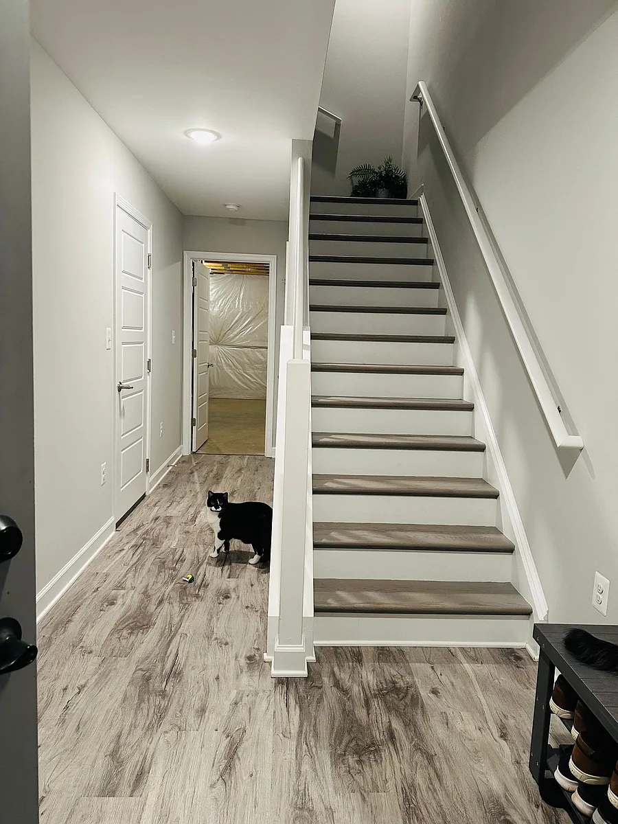 Entryway - 2832 Belgian Dr