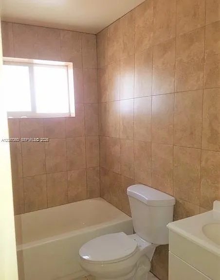 2230 Madison St #14 — Photo 1