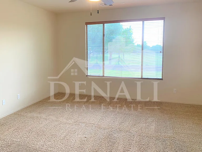 3836 S Whitman Ave — Photo 8