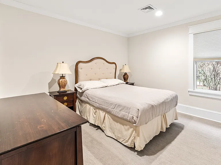 Juniper Ln — Photo 15