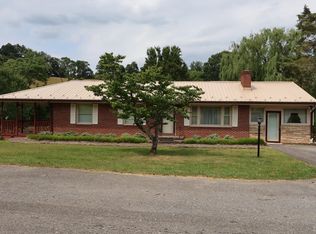 1053 Red Hill Rd, Big Island, VA 24526