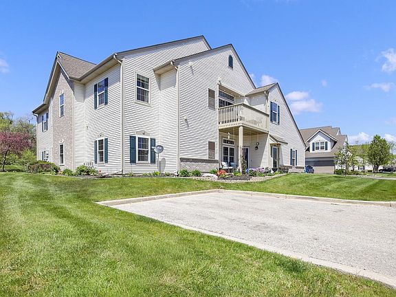 2nd image of 1070 Bedford COURT #201