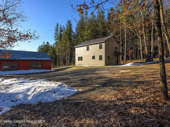 3rd image of 30 Ridge Lane