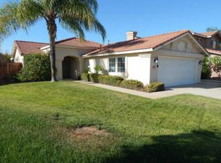 19812 Silvercrest Ln, Riverside, CA 92508