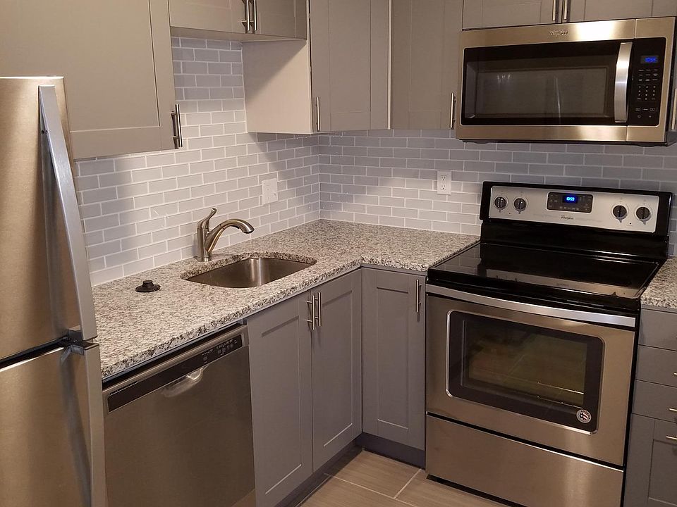 1st image of 3740 Wyandotte St