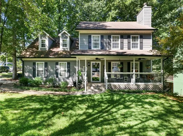 5750 Princeton Oaks Dr, Sugar Hill, GA 30518
