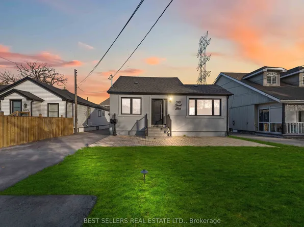 599 Beach Blvd, Hamilton, ON L8H 6X8
