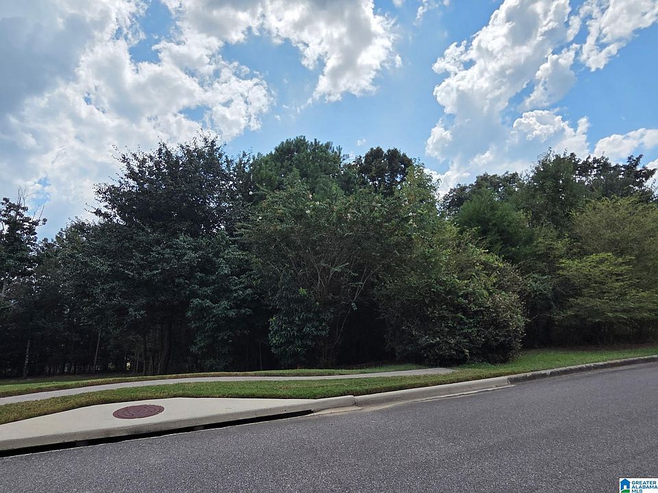2nd image of 8443 Ledge Cir #139