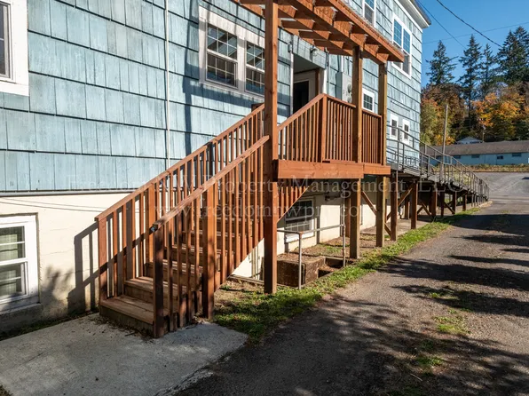 607 NW Kerron St, Winlock, WA 98596