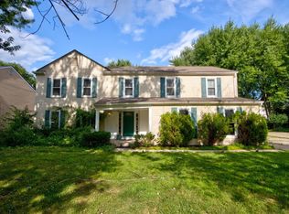5544 S Piccadilly, West Bloomfield, MI 48322