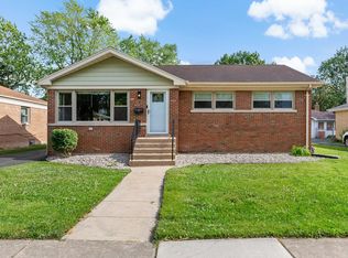 715 E 163rd Pl, South Holland, IL 60473