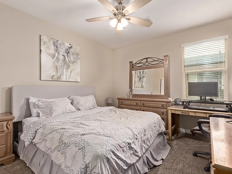 729 W Silver Reef Dr — Photo 9