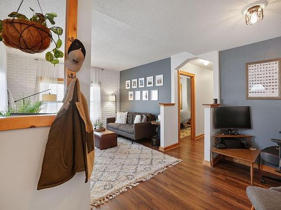 2nd image of 3047 Grand St NE #1