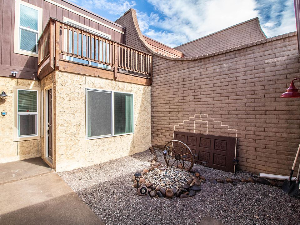 1st image of 1020 E Navajo St