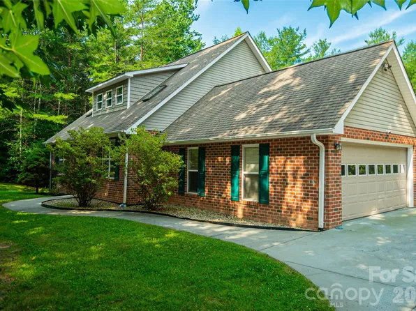 1518 Southpointe Dr, Morganton, NC 28655