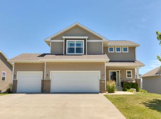 1625 S Warrior Ln, Waukee, IA 50263