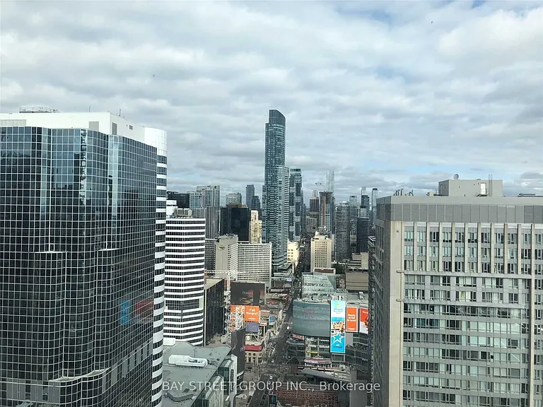 197 Yonge St #3801 — Photo 16