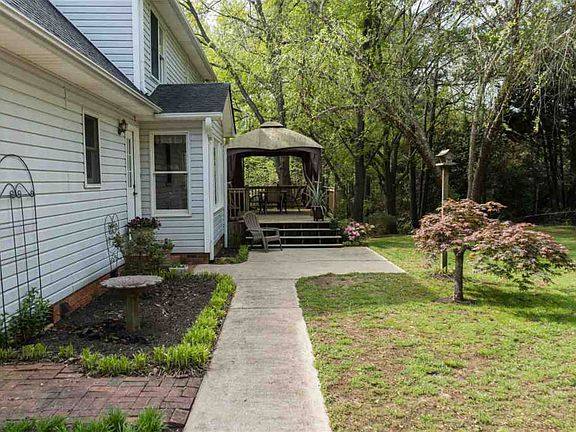 5th image of 104 Afton Dr