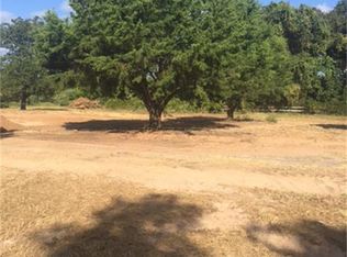 1401 S Broadway St, Jewett, TX 75846