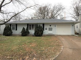 663 35th St SE, Cedar Rapids, IA 52403