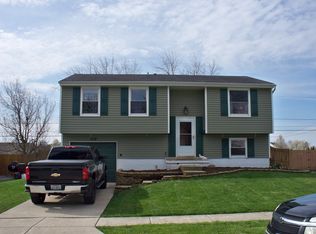 428 Neal Dr, Englewood, OH 45322