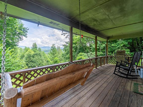4th image of 448 McCoy Hill Rd