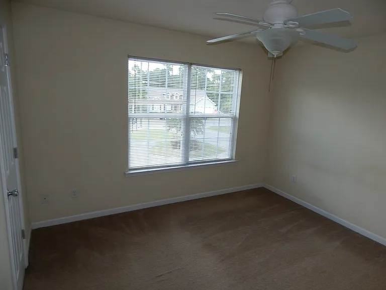 149 W Main St — Photo 14