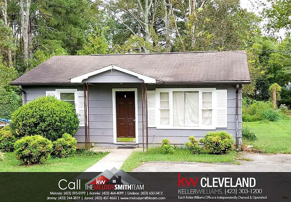 1st image of 300 Dixie Dr NE