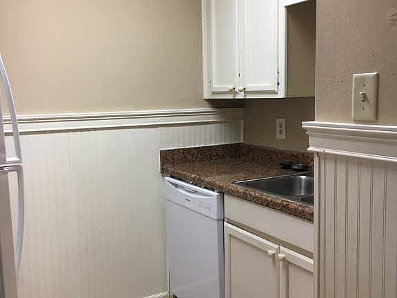 3rd image of 9131 Ridge Pecan Dr APT F