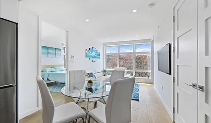 309 Ocean Pkwy, #3F