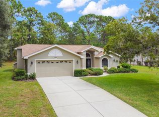 47 Oak Village Blvd S, Homosassa, FL 34446