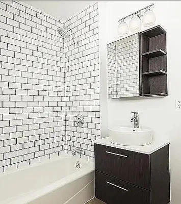 Bathroom, photo 1