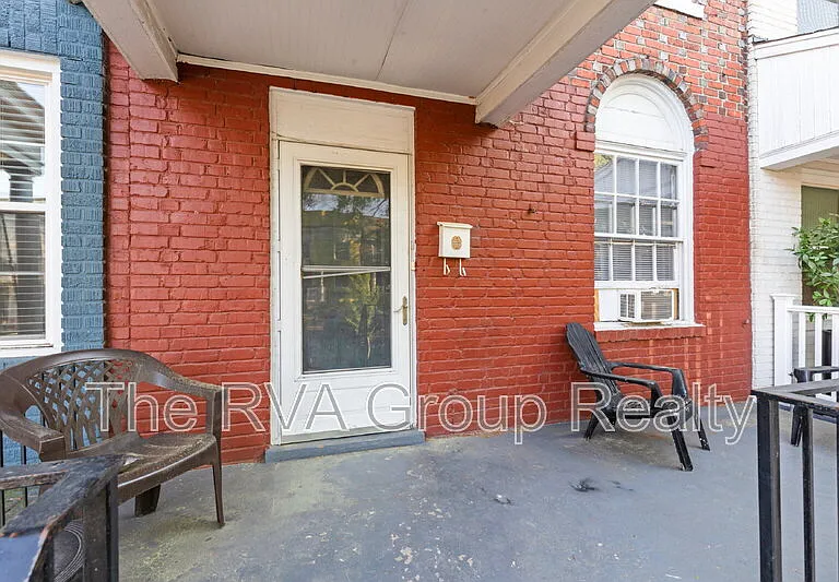 2611 Grayland Ave — Photo 2