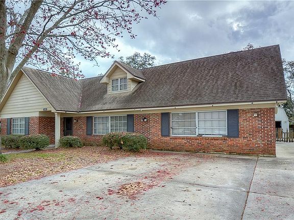 3rd image of 2508 Thornbrook Pl