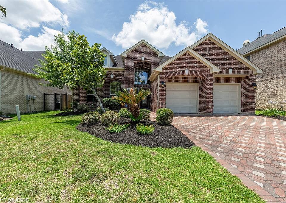 1st image of 12023 Lismore Lake Dr