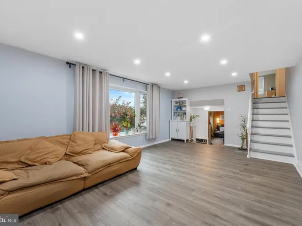 416 Emerson Rd, Huntingdon Valley, PA 19006