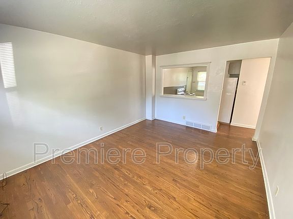 2nd image of 611 Deweese St