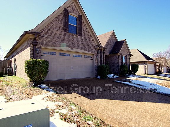 4th image of 10451 Redmond Cir N