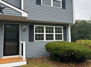 32 Barretts Hill Rd #B, Hudson, NH 03051