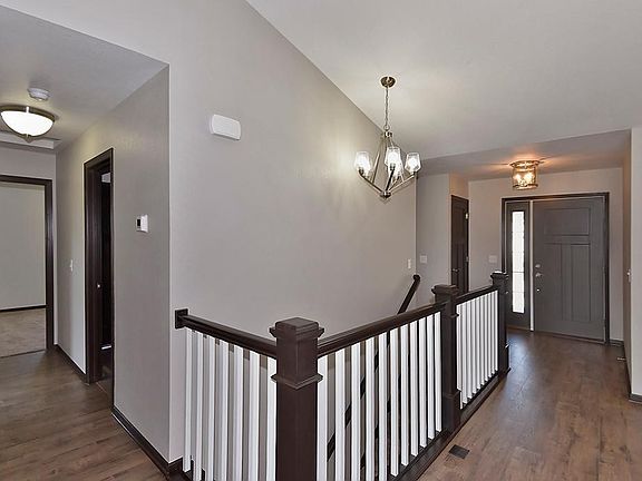 2nd image of 2555 Fox Hollow Ln