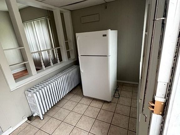 5th image of 4327 Wood Dr Unit 1