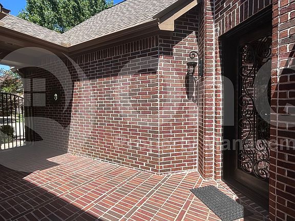 4th image of 4513 Cherokee Dr