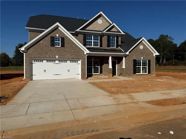 1462 Dappledown St #2, Kernersville, NC 27284