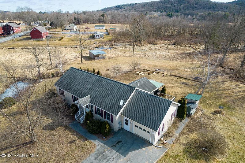 2nd image of 1524 County Road  17