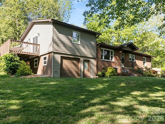 4th image of 97 Columbia Cir