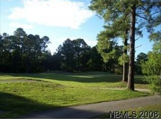 1114 Barkentine Dr, New Bern, NC 28560