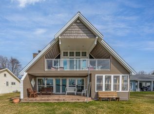 11135 Hahn Beach Dr, Evart, MI 49631
