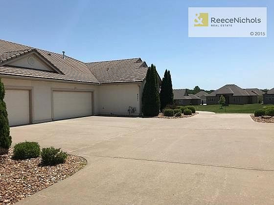 3rd image of 4147 NE Chapel Manor Dr