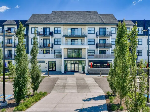 255 W Les Jardins Park SE #224, Calgary, AB T2C 5W9