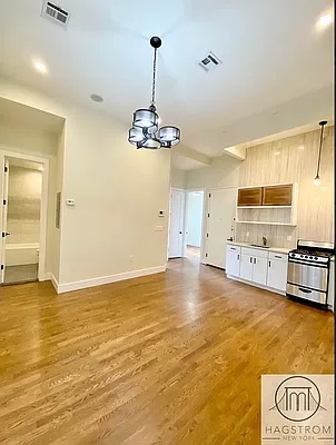 Rented by Hagstrom Management Inc | media 10